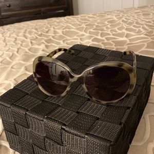 Retro Animal Print Sunglasses